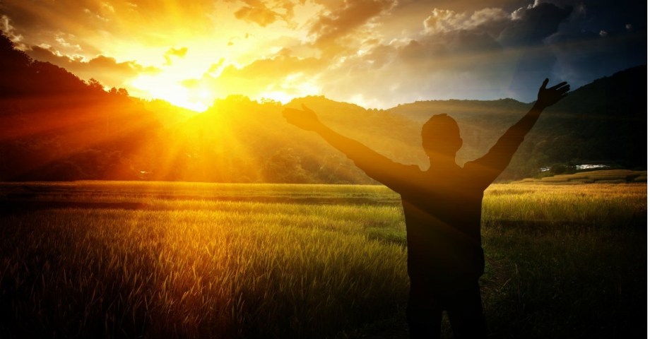 34640-praise-and-worship-1200.1200w.tn